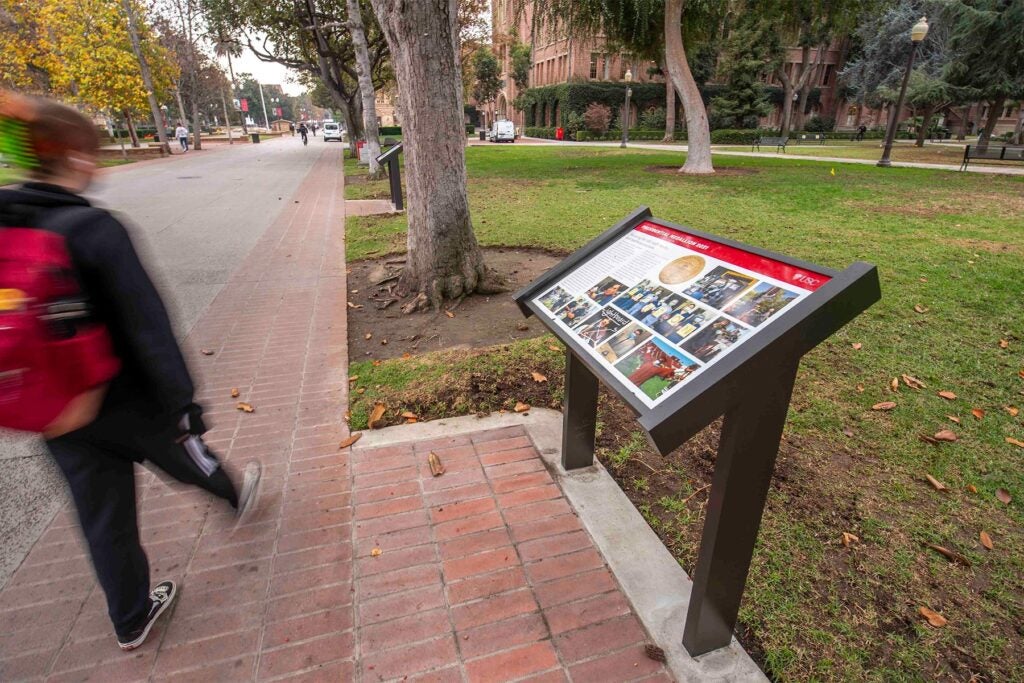 Plaque with an image of the USC Presidential Medallion